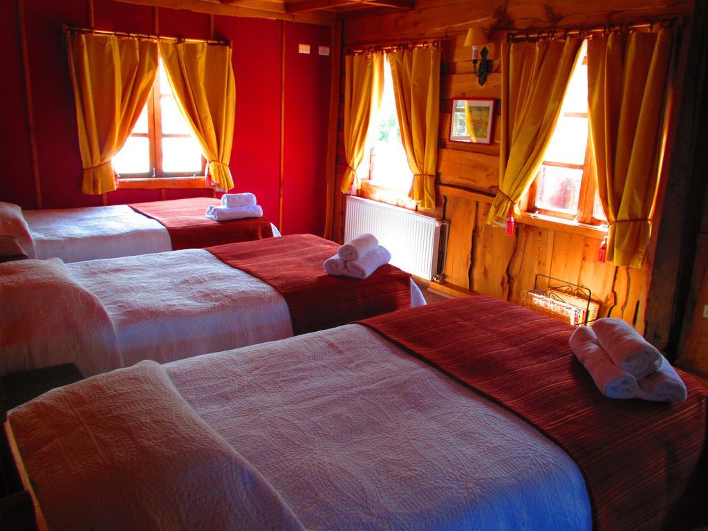 Hotel Antigua Casona Patagonia Futaleufú Chambre photo